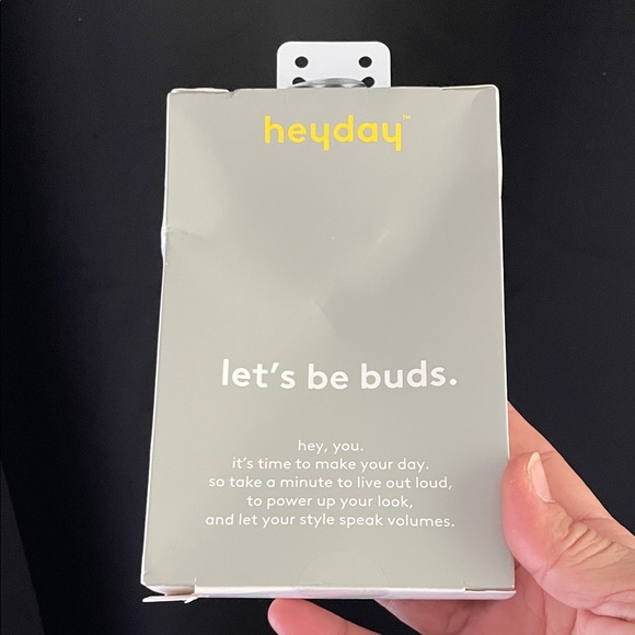 Heyday Blue Wired Earbuds - Picture 2 of 3